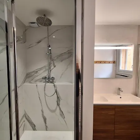 Apartment Beautiful Spacious Near Arc 1600 *
